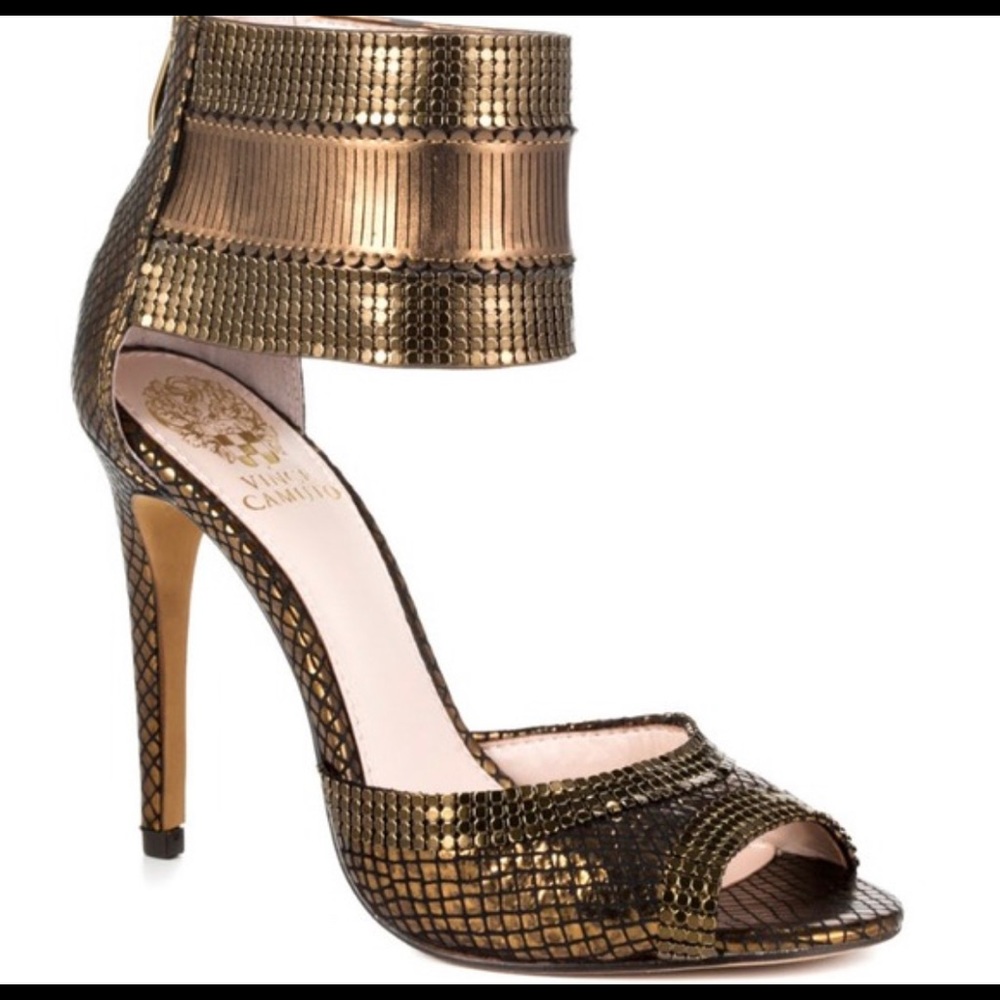 Vince Camuto